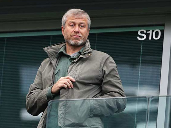 Chelsea có giá 2,5 tỷ bảng: Thực hư vụ 'đào tẩu' của Abramovich
