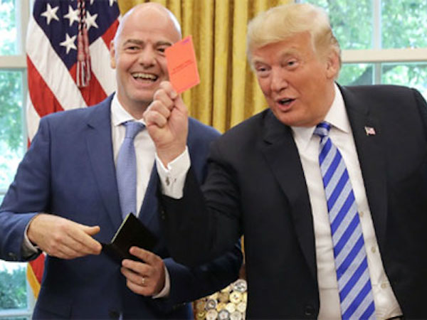 Trump giơ thẻ đỏ với phóng viên sau cuộc gặp Chủ tịch FIFA