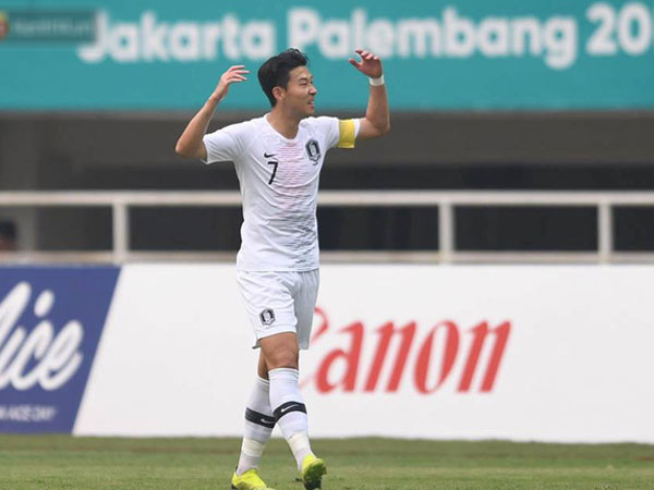 Son Heung-min tránh đề cập nỗi lo nghĩa vụ quân sự sau khi vào chung kết ASIAD