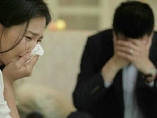 Chồng ngày ngày lén lút nhắn tin với người cũ, vợ bầu lặng người khi biết sự thật đằng sau