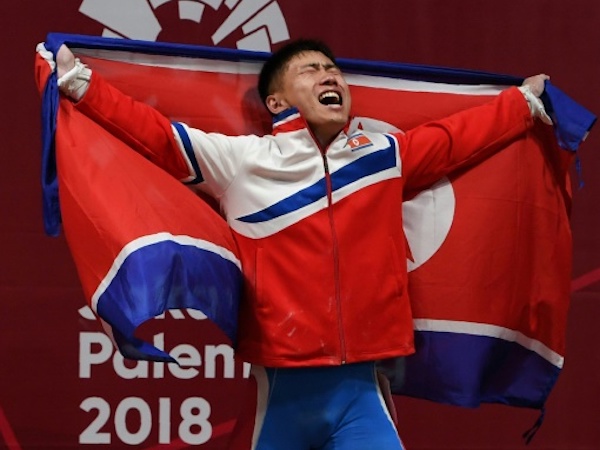 Không ngờ VĐV Triều Tiên giành HCV ASIAD nhận được thứ này khi về nước