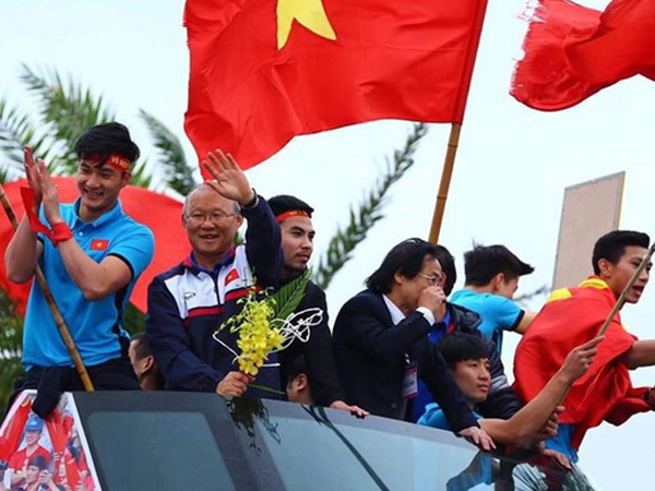 Mừng công U23 Việt Nam: Vui, nhưng đừng vui quá!