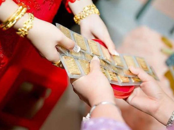 Sự thực về của hồi môn khiến cả họ thán phục của nhà trai buôn vàng trong ngày cưới