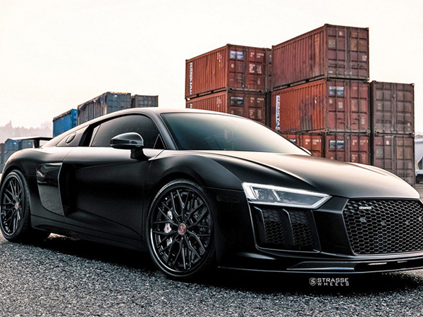 Audi R8 V10 Plus độ chiến đấu cơ tàng hình