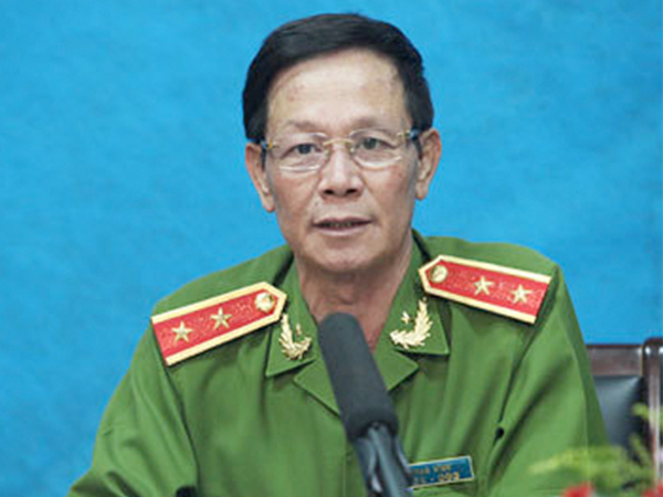 Cựu trung tướng Phan Văn Vĩnh bị cáo buộc 'chống lệnh', bao che đường dây đánh bạc