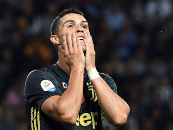 Ronaldo lạc lõng trong trận thắng thứ 3 của Juventus tại Serie A