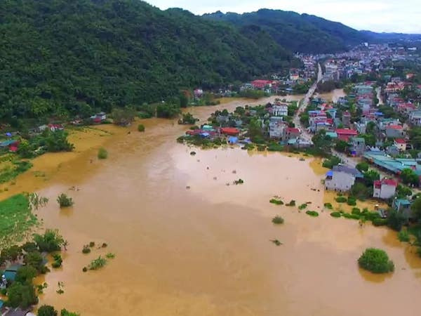 Sơn La: Cấp điện trở lại cho hơn 30.000 người dân vùng lũ đón 2.9