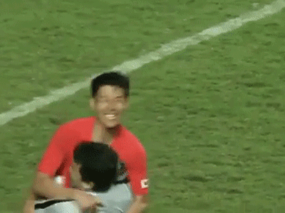 Video: Cận cảnh niềm vui sướng tột độ của Son Heung-min khi không phải đi lính