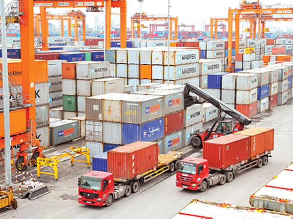 8 tháng, giá trị xuất nhập khẩu hàng hoá đạt trên 308 tỷ USD