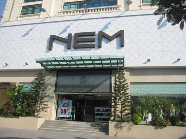 Khoản nợ liên quan đến thời trang NEM bị Vietinbank rao bán