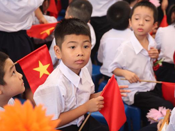 2 bé bị trao nhầm vào lớp 1: Nỗi lòng của người mẹ ngày khai giảng