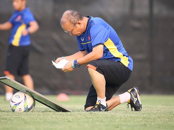 Danh sách tuyển Việt Nam đá AFF Cup 2018: Ai được gọi, ai bị loại?