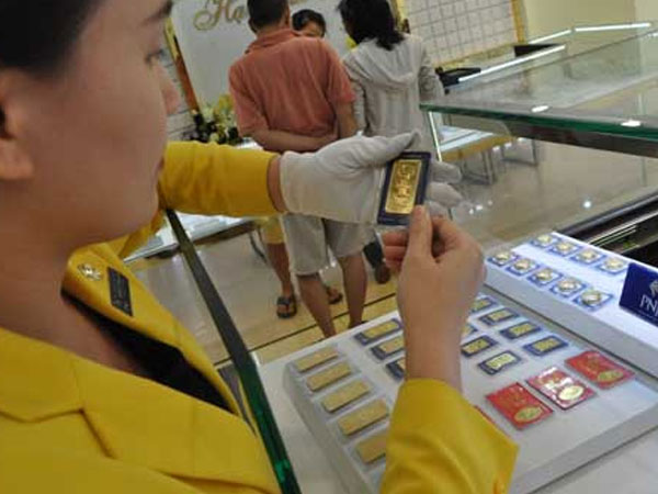 Giá vàng miếng tiếp tục đi xuống