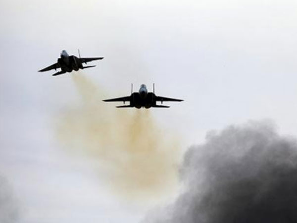 Syria rung chuyển vì hàng loạt vụ không kích
