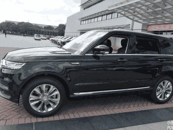 Zotye tung mẫu T900 nhái Range Rover Sport giá bằng 1/6