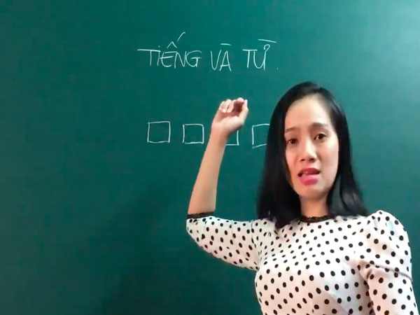Dân mạng vẫn tranh cãi kịch liệt việc dạy đọc bằng ô vuông, nhiều giáo viên lên tiếng: 'Hãy thử đặt mình vào vị trí, đầu óc của một đứa trẻ'