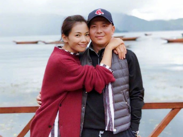 Từng bị chửi cưới đại gia vì hám tiền, Lưu Đào khiến nhiều người phải xấu hổ vì hành động này