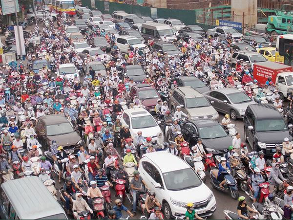 Hà Nội đề xuất thu phí phương tiện cá nhân vào nội đô