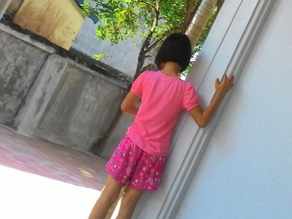 Đắk Nông: Quen nhau qua facebook, bé gái 12 tuổi bị thanh niên dụ dỗ quan hệ nhiều lần trên đồi vắng