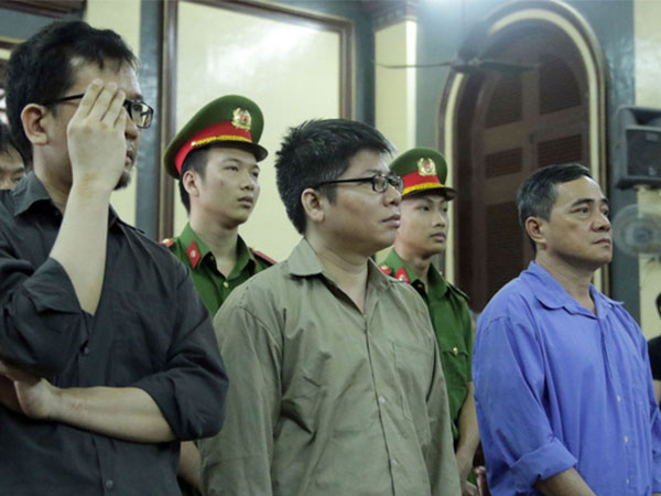 Cựu công an tiếp tay đường dây thuê Việt kiều buôn lậu xe sang kêu oan