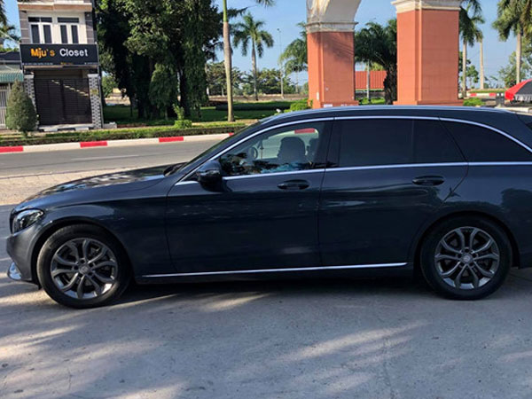 Hàng hiếm Mercedes Benz C220d Estate xuất hiện tại Việt Nam