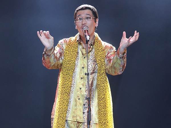 'Hiện tượng Apple Pen' - Piko Taro gây náo loạn sân khấu Nhạc hội Việt - Nhật