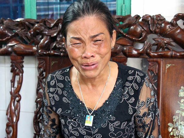Mẹ thiếu úy uống nhầm ma túy tử vong khóc ngất sau kết luận bất ngờ