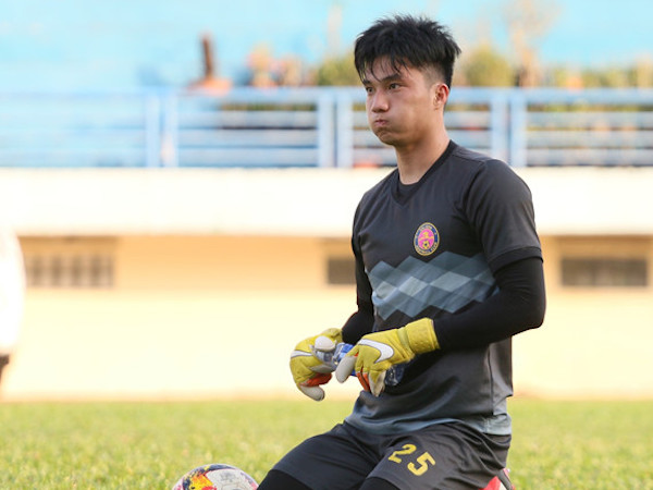 Thủ môn U23 Việt Nam chưa lần nào ra sân ở V.League 2018