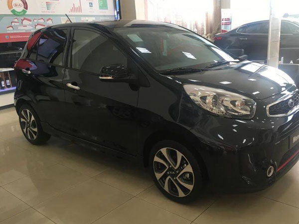 4 ô tô ‘mới tinh’ tầm giá 300 triệu: Xe nào được người Việt mua nhiều nhất?