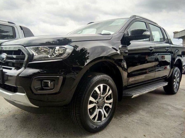 Ford Ranger 2018 rục rịch về đại lý, giá từ 630 triệu đồng