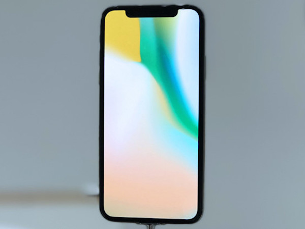 iPhone X định hướng thị trường smartphone năm qua như thế nào?