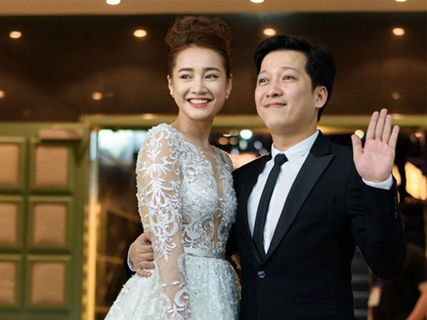 Nhã Phương - Trường Giang 'xôi hỏng bỏng không' rồi, Đàm Vĩnh Hưng đã để lộ ngày cưới rồi còn giấu gì nữa