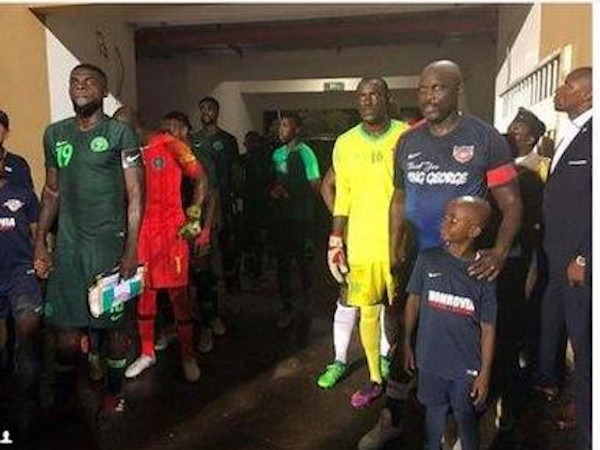 Tổng thống George Weah thi đấu cho đội tuyển Liberia ở tuổi 51