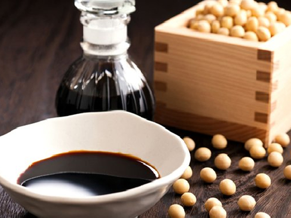 Ăn xì dầu sai cách, cả nhà 4 người mắc bệnh nghiêm trọng