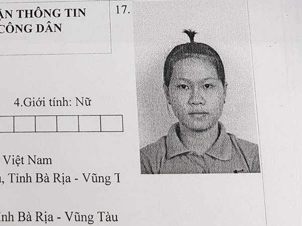 Dân mạng khoe ảnh thẻ bị lỗi, chụp xong không muốn nhìn lại