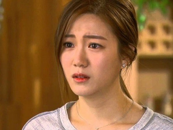Chỉ vì cái váy mới mà chồng dứt khoát đòi ly hôn, nửa đêm vợ mới biết nguyên nhân thật sự đằng sau