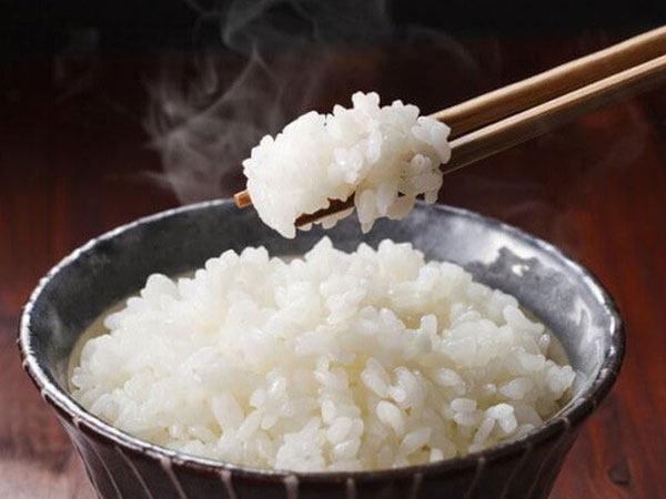 Thêm 2 thứ này vào nồi khi nấu cơm, bạn sẽ có được món cơm thơm mềm và giàu dinh dưỡng