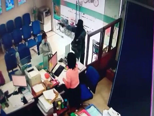 Vụ cướp ngân hàng ở Tiền Giang: Số tiền bị cướp khoảng 1 tỷ đồng