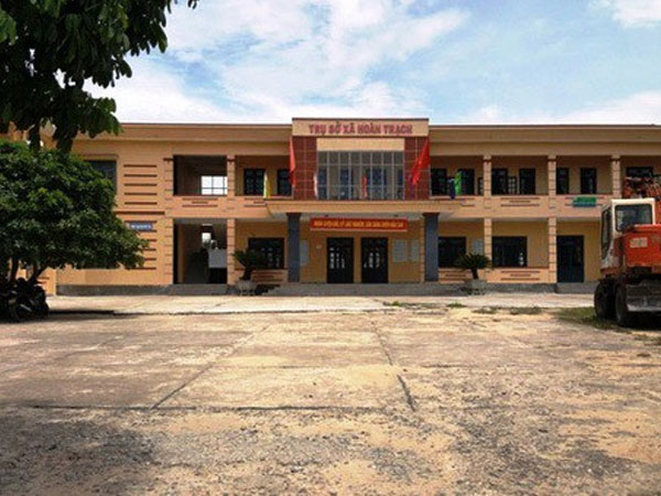 Cựu chủ tịch xã đánh chủ tịch xã bầm mắt vì cho rằng 'hỗn láo'