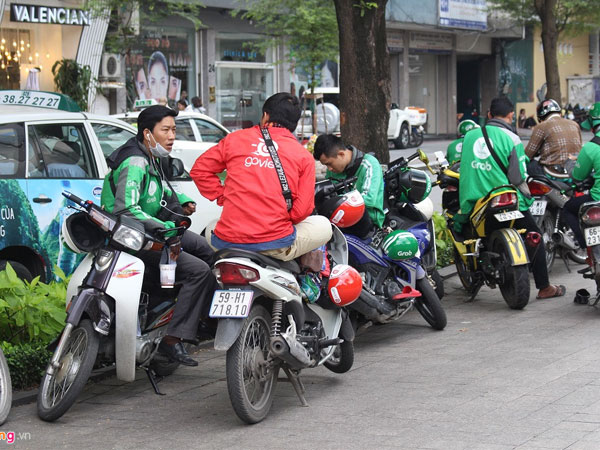 Khách phàn nàn Grab chiều chuộng người dùng mới, bỏ bê khách hàng cũ