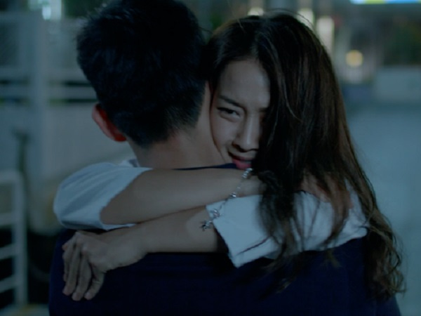 Phim Hậu duệ mặt trời Việt Nam: Khả Ngân và Song Luân yêu đầy nước mắt trong teaser mới