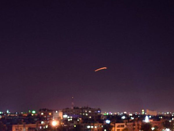 Syria: Israel bắn tên lửa vào sân bay Damascus