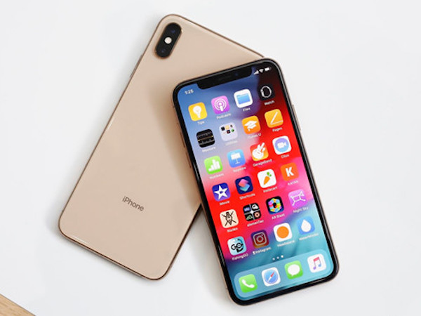 Chưa về VN, iPhone XS và XR xách tay đã loạn giá