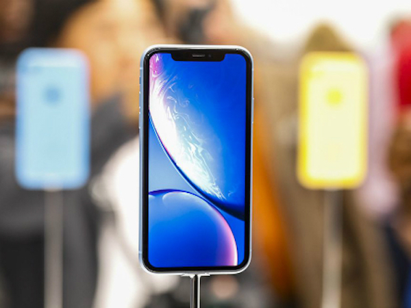 iPhone Xr bán muộn vì gặp vấn đề trong sản xuất