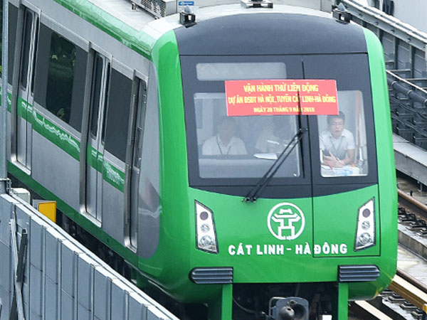 5 đoàn tàu Cát Linh - Hà Đông chạy thử toàn tuyến