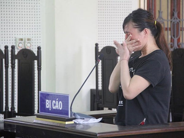 Bán ma túy lấy... cục tiền 'địa phủ', người phụ nữ lĩnh án