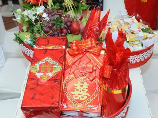 Cô gái than thở nhà trai chỉ bỏ 450k vào lễ ăn hỏi, hội chị em đồng loạt xúm vào khuyên nhủ điều này