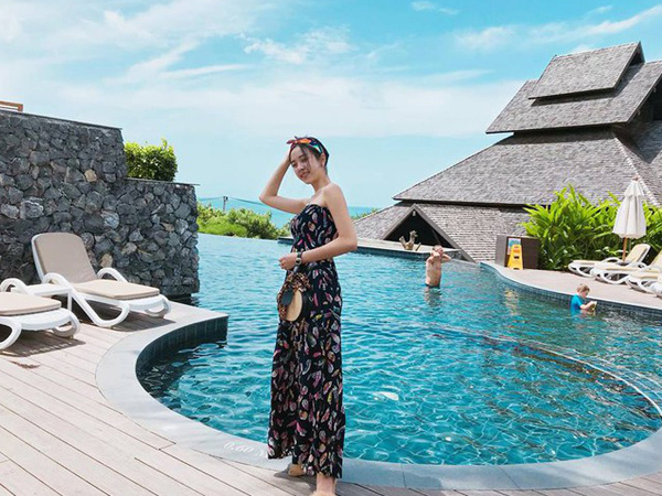 Không chỉ xinh đẹp, học giỏi, Á hậu 2 Thúy An hóa ra còn là một phượt thủ thứ thiệt