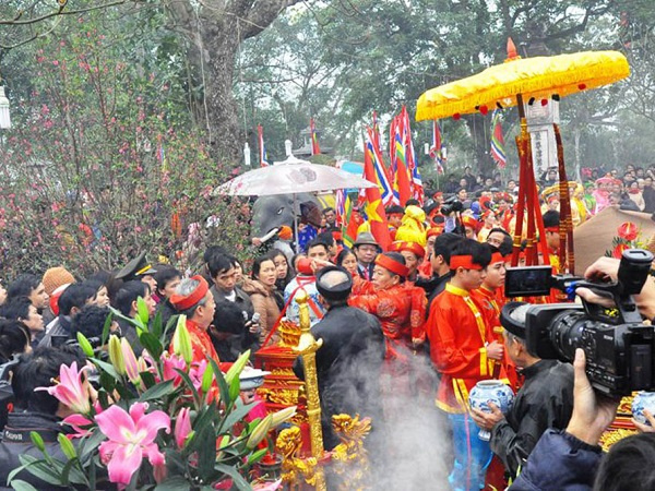 Lễ hội truyền thống đền Trần tháng 8 năm Mậu Tuất