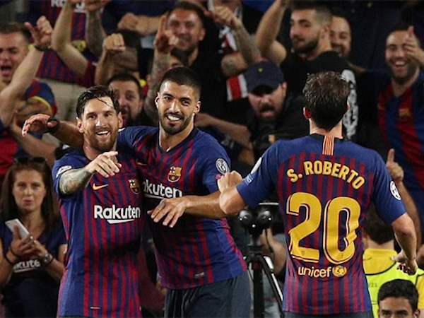 Messi lập hat-trick, Barca nghiền nát PSV
